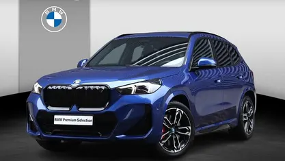 Blauw Gebruikt 2025 BMW iX1 M Sport SUV | € 60.252 (Eerlijke prijs)