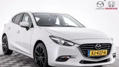 Snowflake white pearl Gebruikt 2019 Mazda 3 Hatchback | € 16.839 (Eerlijke prijs)