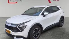 Wit (metallic) Gebruikt 2022 Kia Sportage SUV | € 30.945 (Eerlijke prijs)