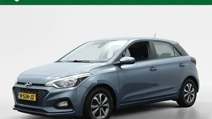 Blauw (metallic) Gebruikt 2019 Hyundai i20 Comfort Hatchback | € 11.450 (Eerlijke prijs)