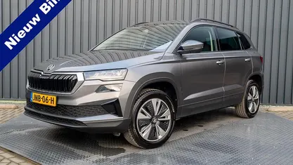 Grijs Gebruikt 2023 Skoda Karoq Business Line SUV | € 29.445 (Goede deal)