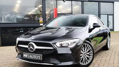 Zwart (metallic) Occasion 2019 Mercedes CLA200 Business Sedan | € 23.950 (Eerlijke prijs)