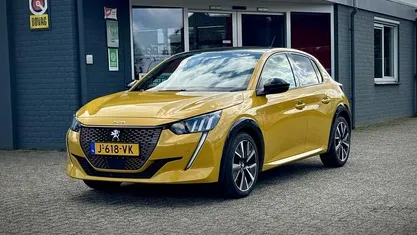 Geel Gebruikt 2020 Peugeot 208 GT-line Hatchback | € 12.950 (Eerlijke prijs)