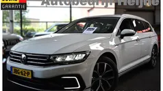 Wit Gebruikt 2020 VW Passat Business Stationwagen | € 24.445 (Eerlijke prijs)