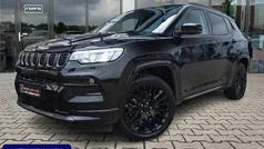 Zwart, metallic lak Gebruikt 2022 Jeep Compass SUV | € 22.450 (Goede deal)