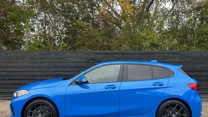 Gebruikt 2020 BMW 118 Executive Hatchback | € 18.650 (Eerlijke prijs)