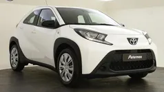 Wit Gebruikt 2023 Toyota Aygo Play Hatchback | € 14.899 (Super prijs)
