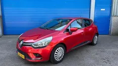 Rood Gebruikt 2017 Renault Clio IV Hatchback | € 8.950 (Eerlijke prijs)
