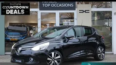 Zwart Gebruikt 2016 Renault Clio IV LIMITED Hatchback | € 9.645 (Eerlijke prijs)