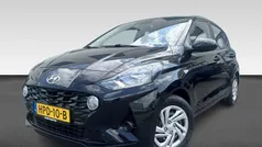 Zwart Gebruikt 2020 Hyundai i10 Comfort Hatchback | € 11.930 (Eerlijke prijs)