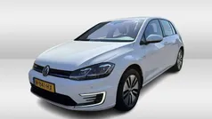 Wit Gebruikt 2020 VW e-Golf Hatchback | € 13.950 (Eerlijke prijs)