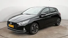 Zwart Gebruikt 2022 Hyundai i20 Comfort Hatchback | € 20.685 (Eerlijke prijs)