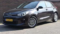 Bruin Gebruikt 2018 Kia Rio Hatchback | € 10.949 (Eerlijke prijs)