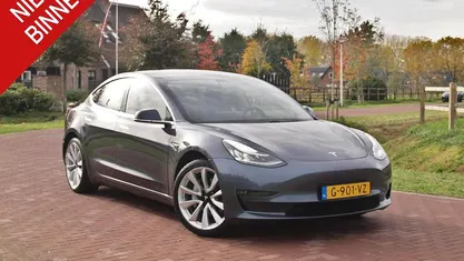 Grijs Gebruikt 2019 Tesla Model 3 Long Range AWD Sedan | € 22.490 (Eerlijke prijs)