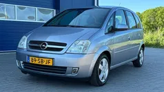 Grijs Gebruikt 2005 Opel Meriva Cosmo MPV | € 1.500 (Eerlijke prijs)