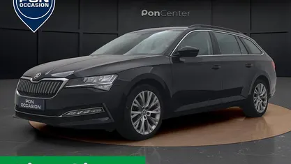 Zwart Gebruikt 2022 Skoda Superb Ambition Stationwagen | € 25.950 (Eerlijke prijs)