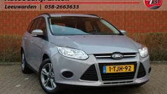 Grijs, metallic lak Gebruikt 2014 Ford Focus Stationwagen | € 7.445 (Eerlijke prijs)
