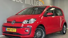 Rood Gebruikt 2018 VW up! take up! Hatchback | € 10.950 (Eerlijke prijs)
