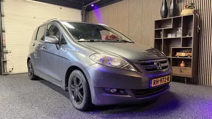 Grijs Gebruikt 2009 Honda FR-V Comfort MPV | € 2.350 (Eerlijke prijs)