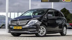 Zwart Gebruikt 2016 Mercedes B250e MPV | € 9.300 (Eerlijke prijs)