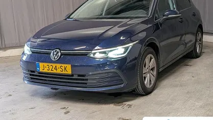 Blauw Occasion 2020 VW Golf VII Business Hatchback | € 18.945 (Eerlijke prijs)
