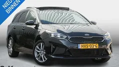 Zwart, metallic lak Gebruikt 2021 Kia Ceed Sportswagon Stationwagen | € 22.450 (Eerlijke prijs)