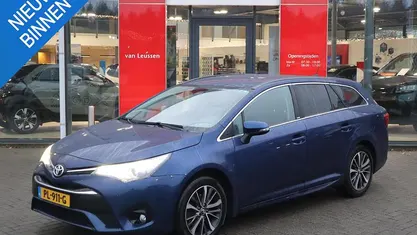Blauw Gebruikt 2016 Toyota Avensis Stationwagen | € 13.900 (Eerlijke prijs)