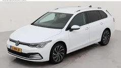 Gebruikt 2021 VW Golf VIII Life Stationwagen | € 19.939 (Eerlijke prijs)
