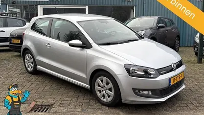 Grijs (metallic) Gebruikt 2012 VW Polo Comfortline Hatchback | € 5.750 (Eerlijke prijs)