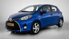 Blauw Gebruikt 2015 Toyota Yaris Hatchback | € 12.950 (Eerlijke prijs)