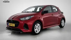 Rood metallic Occasion 2024 Mazda 2 Center-Line Hatchback | € 21.895 (Goede deal)