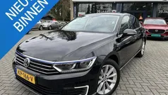 Zwart Gebruikt 2016 VW Passat GTE Sedan | € 16.950 (Eerlijke prijs)
