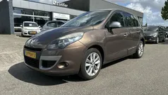 Bruin Gebruikt 2011 Renault Scénic III Dynamique MPV | € 4.300
