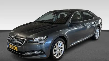 Occasion Skoda Superb Business Line 150 PK (110 kW) 2021 Grijs Hatchback