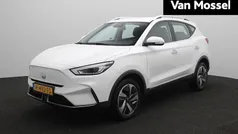 Wit Gebruikt 2022 MG ZS Comfort Sedan | € 19.495 (Eerlijke prijs)