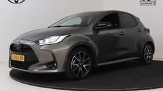 Groen Gebruikt 2021 Toyota Yaris Hybrid Executive Hatchback | € 23.950 (Eerlijke prijs)