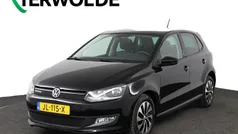Zwart Gebruikt 2016 VW Polo Edition Hatchback | € 11.340 (Eerlijke prijs)