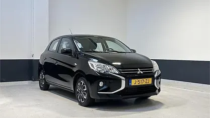 Zwart Gebruikt 2020 Mitsubishi Space Star Hatchback | € 8.749 (Eerlijke prijs)