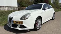 Wit Gebruikt 2012 Alfa Romeo Giulietta Distinctive Hatchback | € 5.999 (Eerlijke prijs)