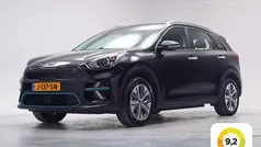 Zwart, metallic lak Gebruikt 2020 Kia e-Niro SUV | € 18.945 (Super prijs)