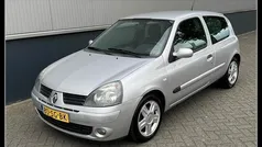 Gebruikt 2006 Renault Clio II Hatchback | € 1.150 (Eerlijke prijs)