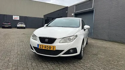 Wit Occasion 2011 Seat Ibiza SC Sport Hatchback | € 4.950 (Eerlijke prijs)