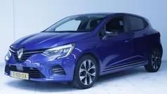 Blauw Gebruikt 2023 Renault Clio V Evolution Hatchback | € 17.295 (Eerlijke prijs)