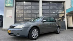 Groen Gebruikt 2001 Ford Mondeo Trend Hatchback | € 999 (Goede deal)