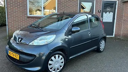 Occasion 2007 Peugeot 107 Hatchback | € 2.499 (Eerlijke prijs)