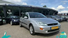 Grijs Gebruikt 2001 Ford Focus Collection Hatchback | € 999 (Eerlijke prijs)