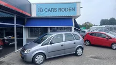 Grijs Gebruikt 2003 Opel Meriva MPV | € 685 (Eerlijke prijs)