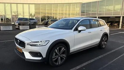Occasion Volvo V60 CC Ultimate 251 PK (184 kW) 2024 Stationwagen