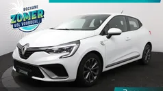 Wit Gebruikt 2020 Renault Clio V Zen Hatchback | € 14.095 (Eerlijke prijs)