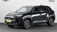 Zwart Gebruikt 2023 Toyota Yaris Cross Limited SUV | € 29.495 (Eerlijke prijs)